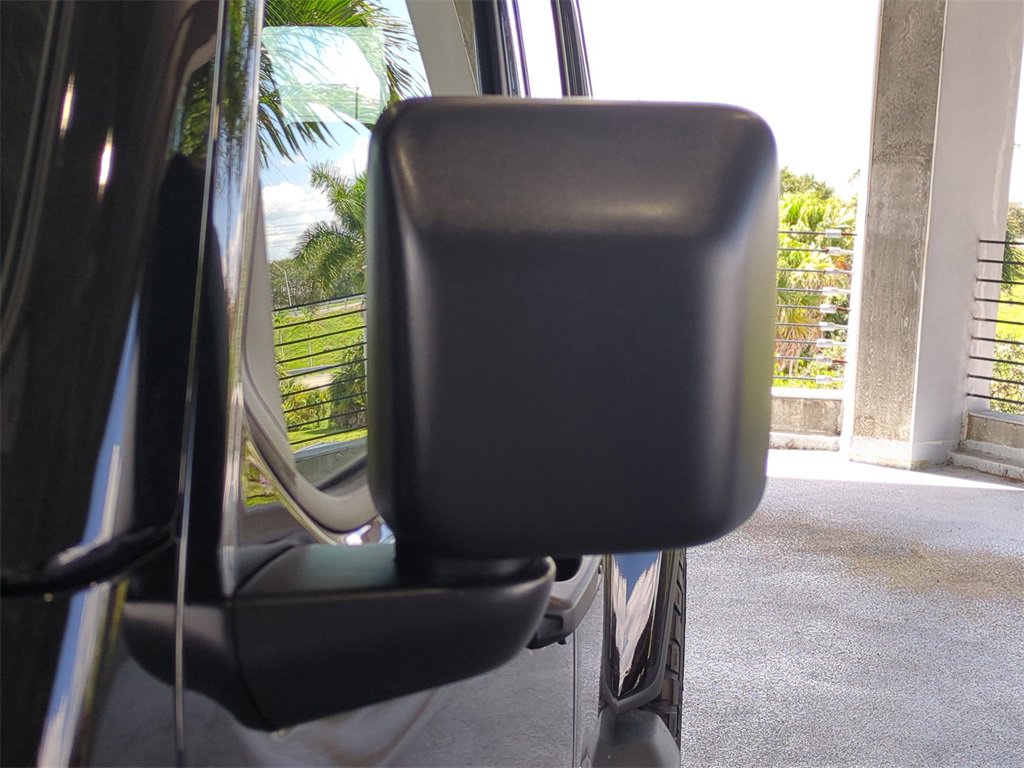 New 2025 Jeep Gladiator Sport image 12