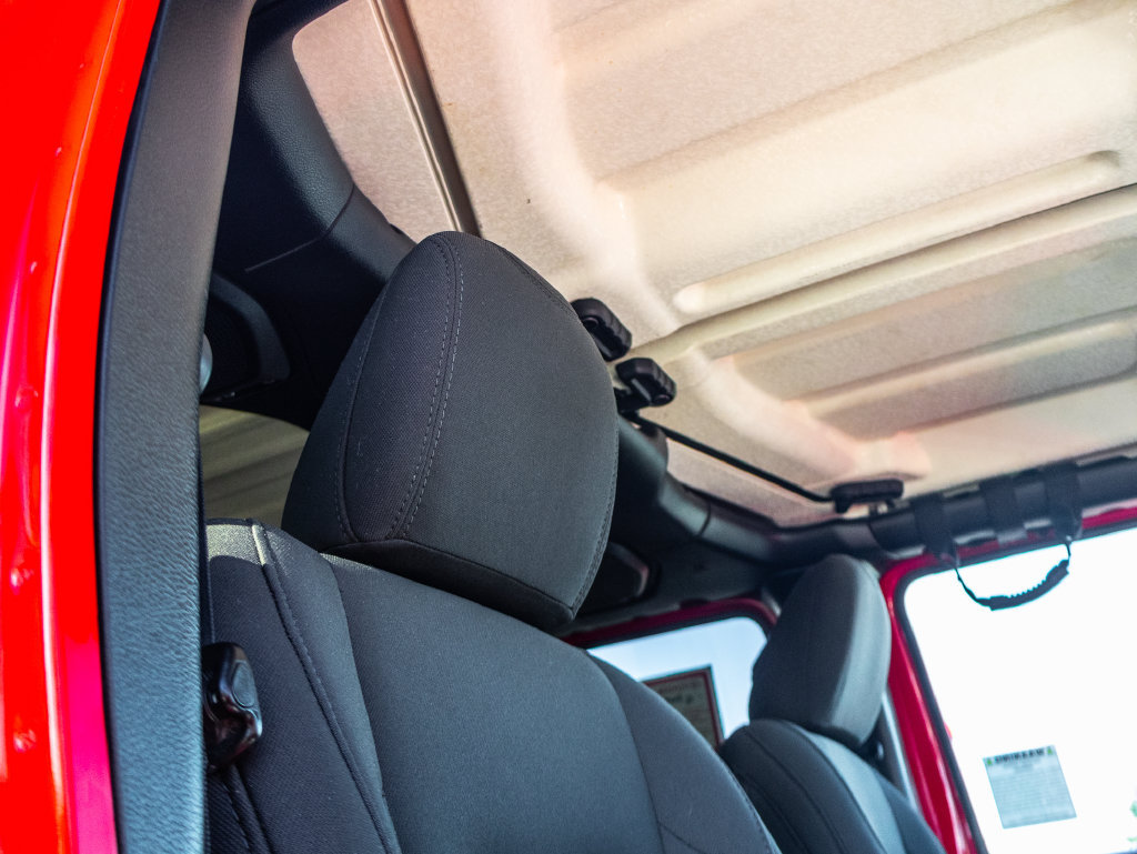 Used 2018 Jeep Wrangler Unlimited Sport S AWD/4WD image 32