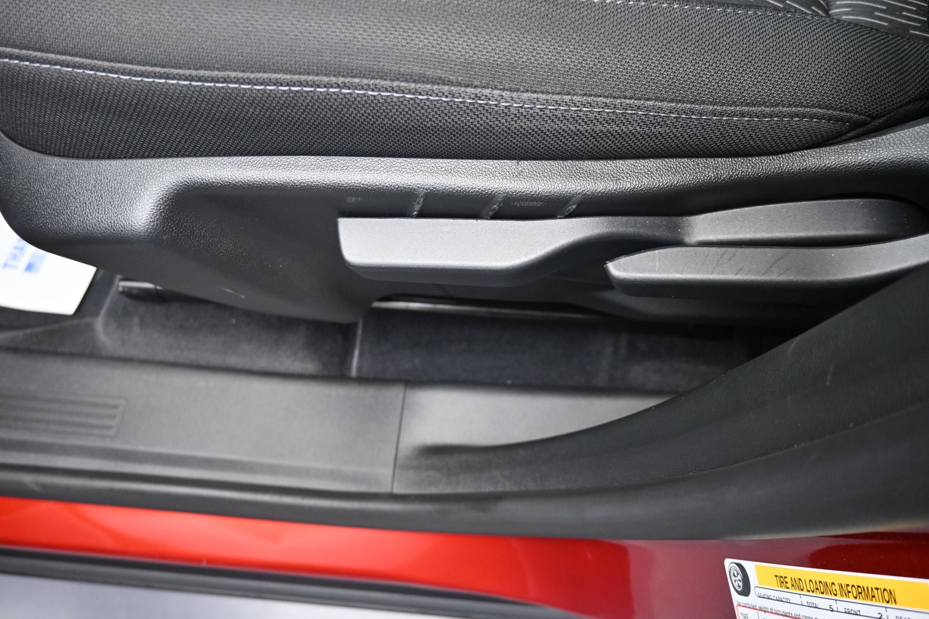 Used 2025 Chevrolet Equinox LT w/ Midnight Edition FWD image 10