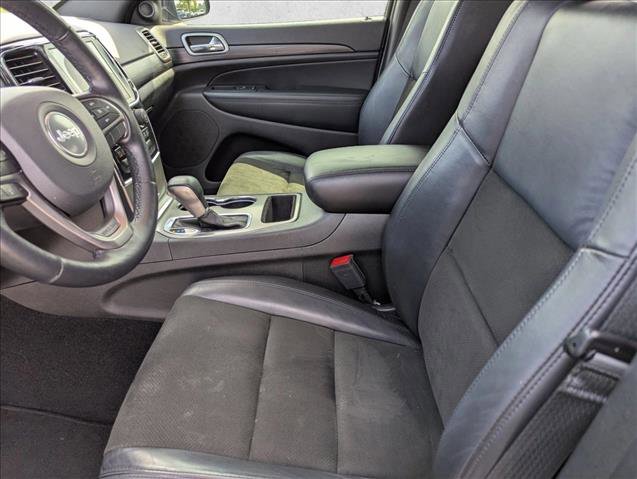Used 2021 Jeep Grand Cherokee Laredo X AWD/4WD image 23