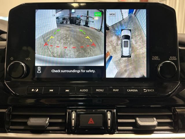 Used 2024 Nissan Pathfinder Platinum w/ Cargo Package AWD/4WD image 33