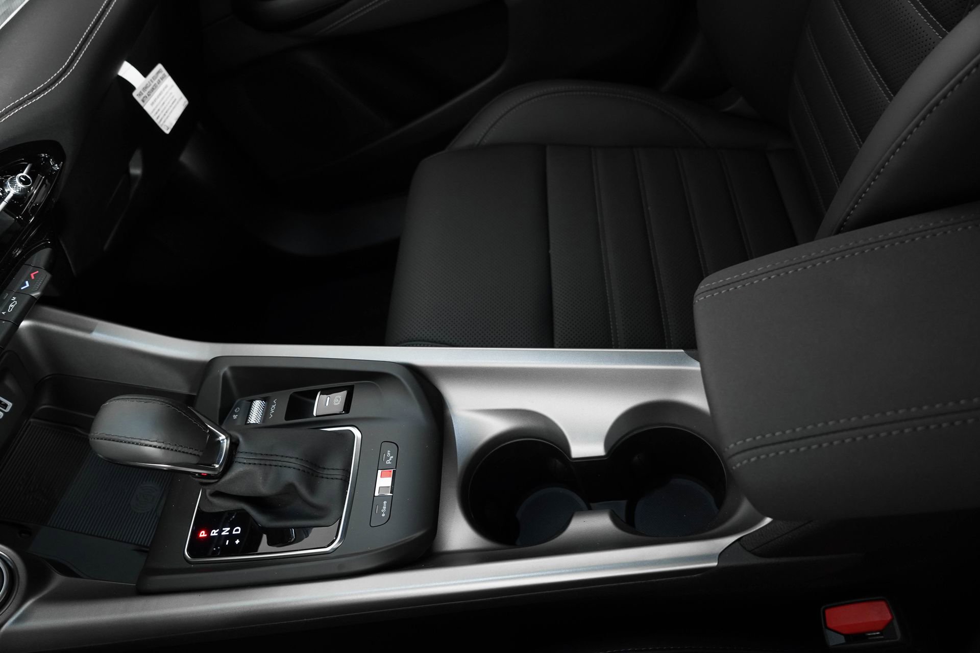New 2025 Alfa Romeo Tonale w/ Premium Package image 38