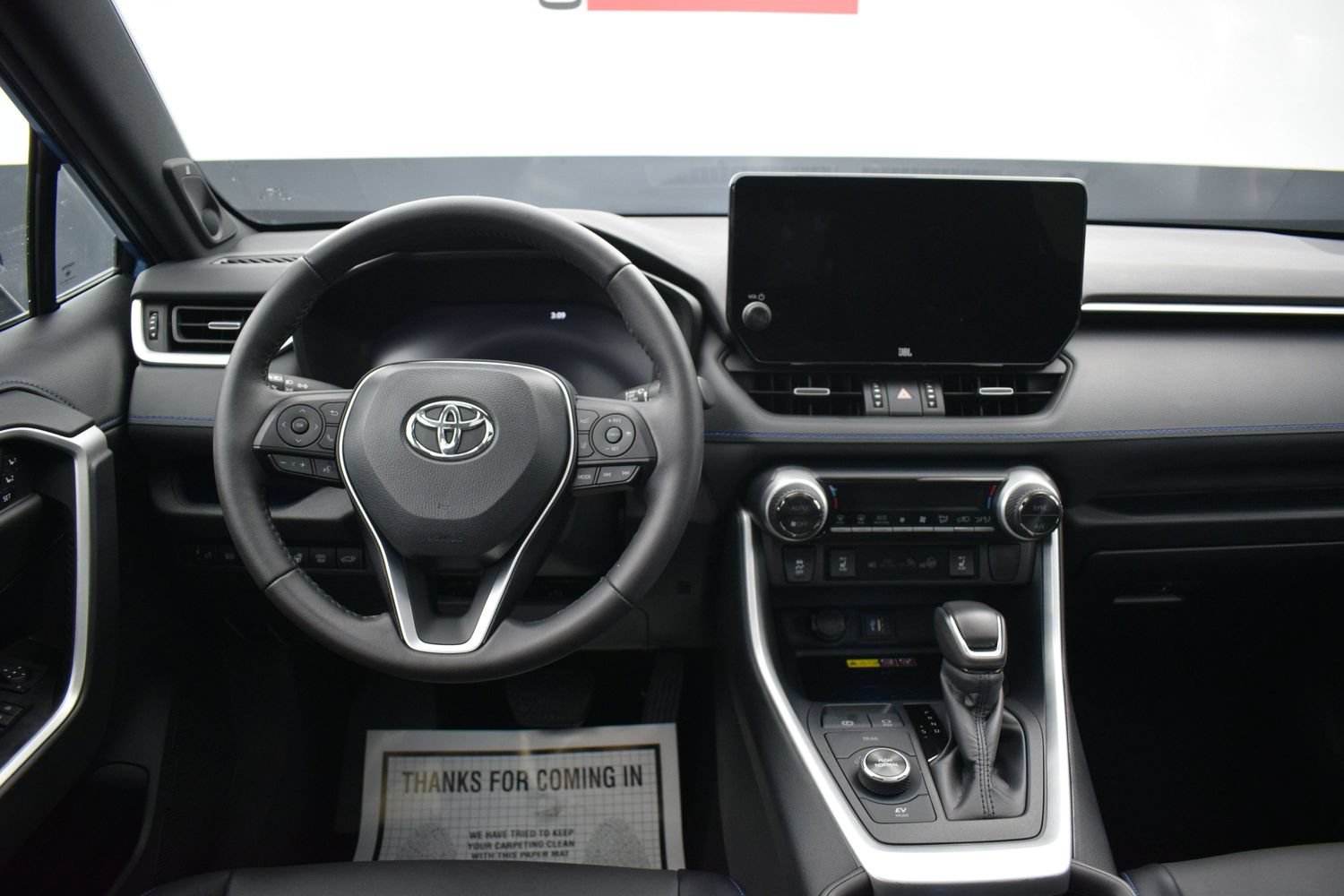 Used 2024 Toyota RAV4 XSE w/ Advanced Technology Package AWD/4WD image 15