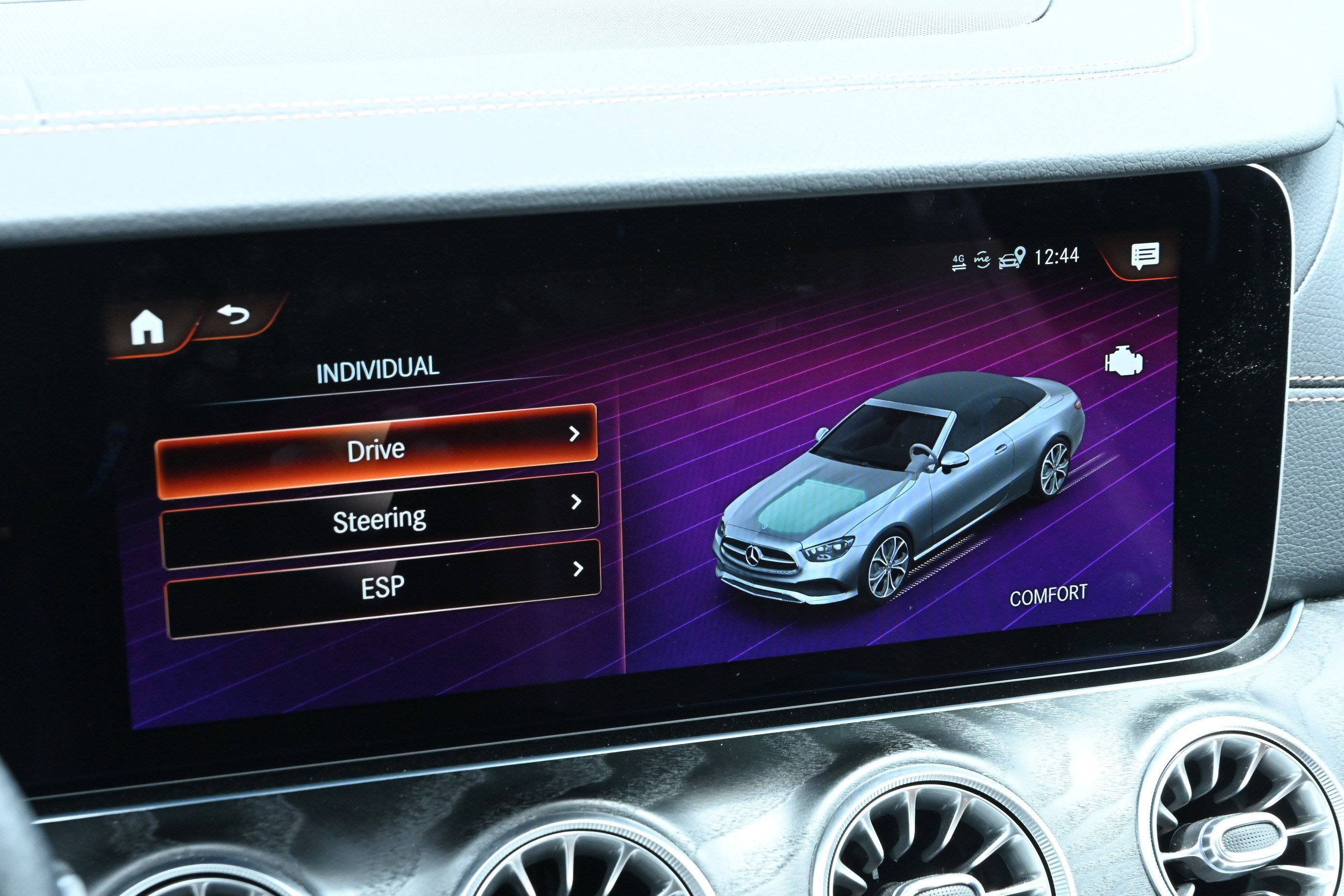 Used 2023 Mercedes-Benz E 450 Cabriolet image 34