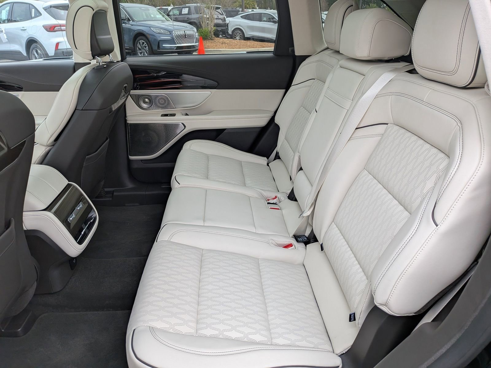 New 2026 Lincoln Nautilus Black Label image 16