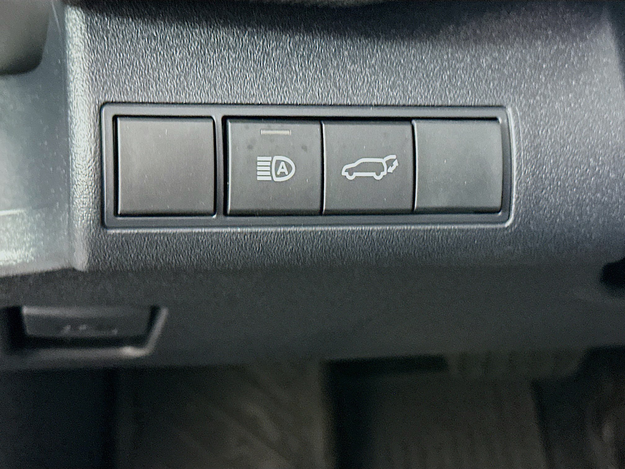 Used 2024 Toyota bZ4X FWD image 17