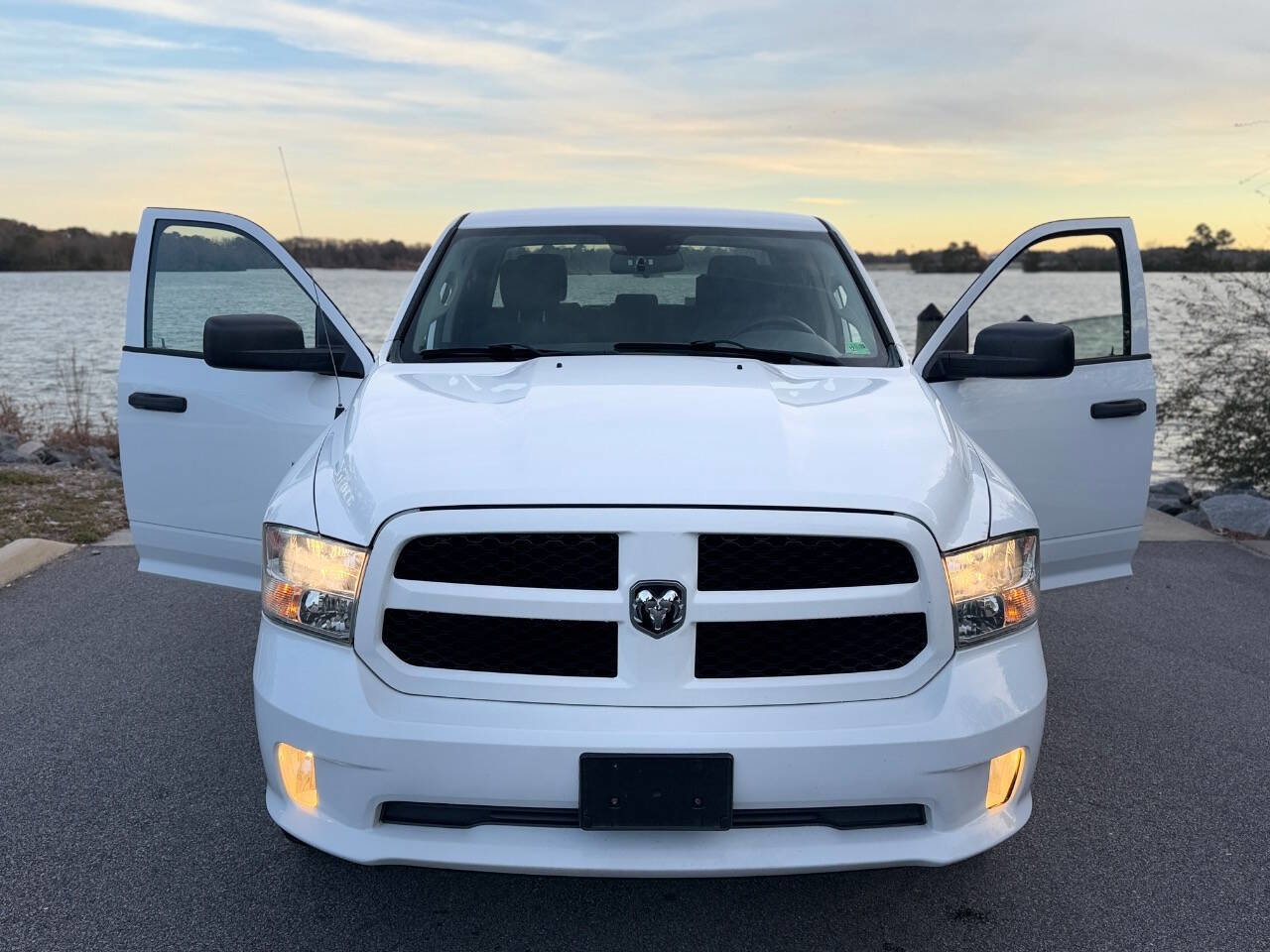 Used 2015 RAM 1500 Express AWD/4WD image 2