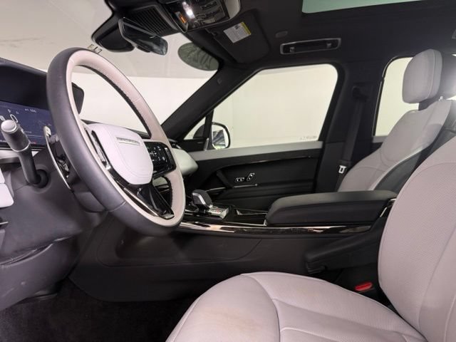 Certified 2025 Land Rover Range Rover Sport Dynamic SE AWD/4WD image 35