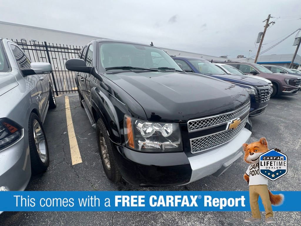 Used 2014 Chevrolet Suburban LT AWD/4WD image 2
