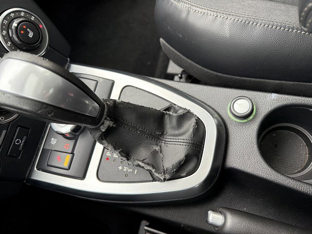 Used 2011 Land Rover LR2 HSE image 32