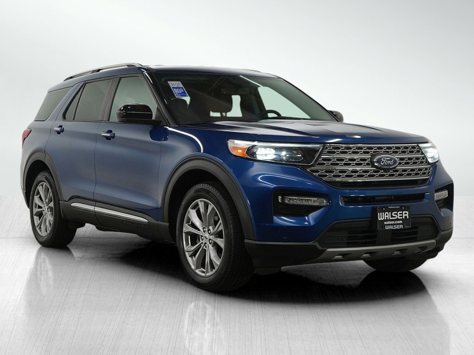 Used 2023 Ford Explorer Limited image 7