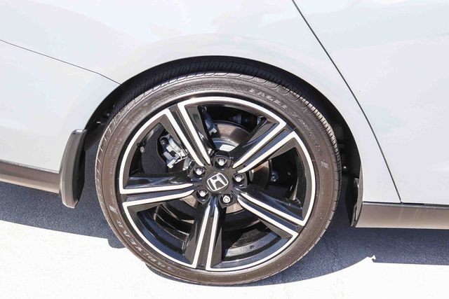 Used 2025 Honda Accord Sport image 9