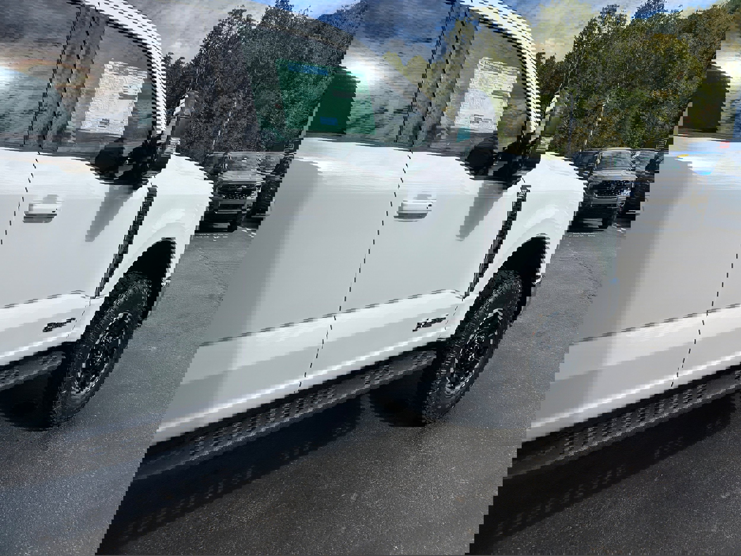 New 2026 Ford F350 Lariat w/ Tremor Off-Road Package image 28