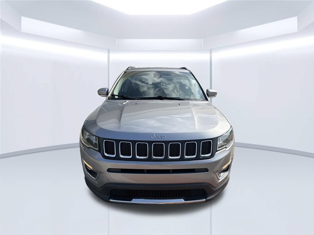 Used 2019 Jeep Compass Limited FWD image 2