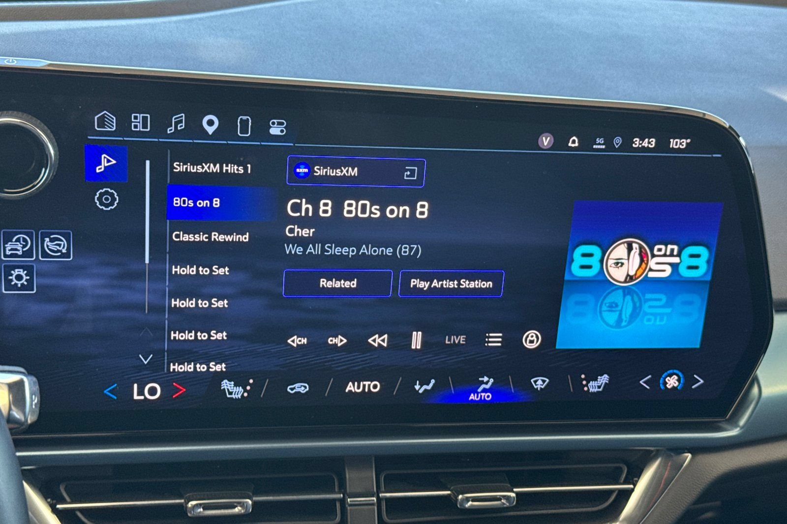 Used 2024 Chevrolet Equinox EV LT FWD image 18