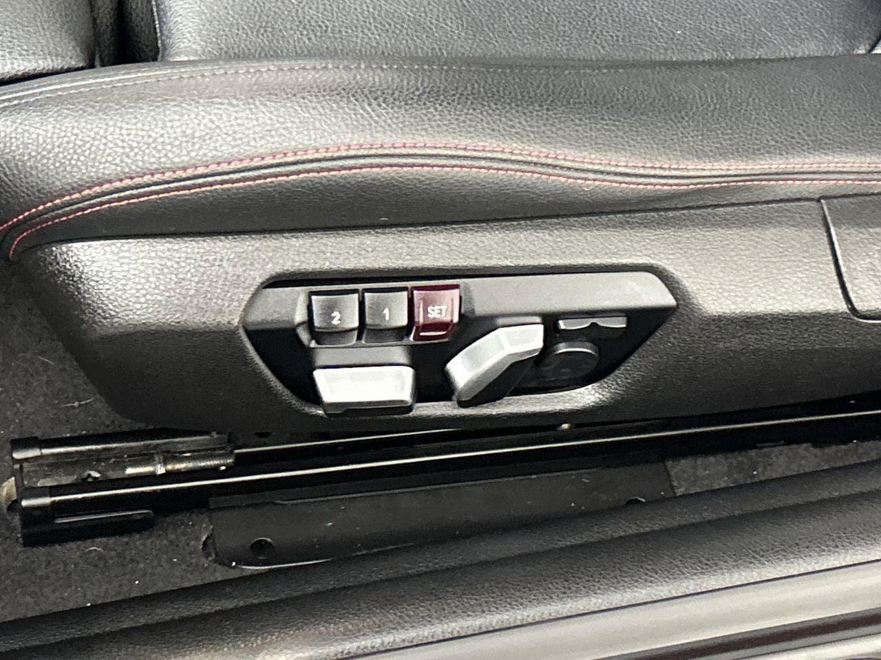 Used 2017 BMW 230i Convertible image 19
