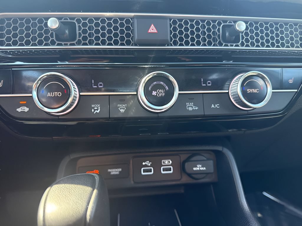 Used 2023 Honda Civic Touring image 19