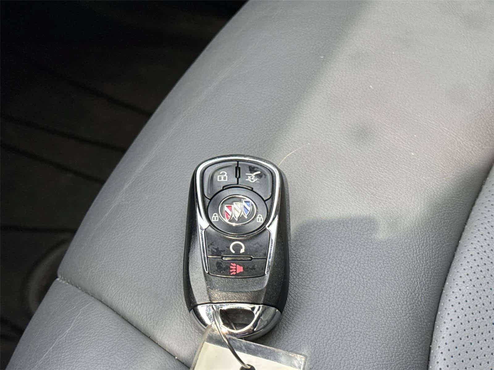 Used 2022 Buick Enclave Premium w/ Experience Buick Package AWD/4WD image 31