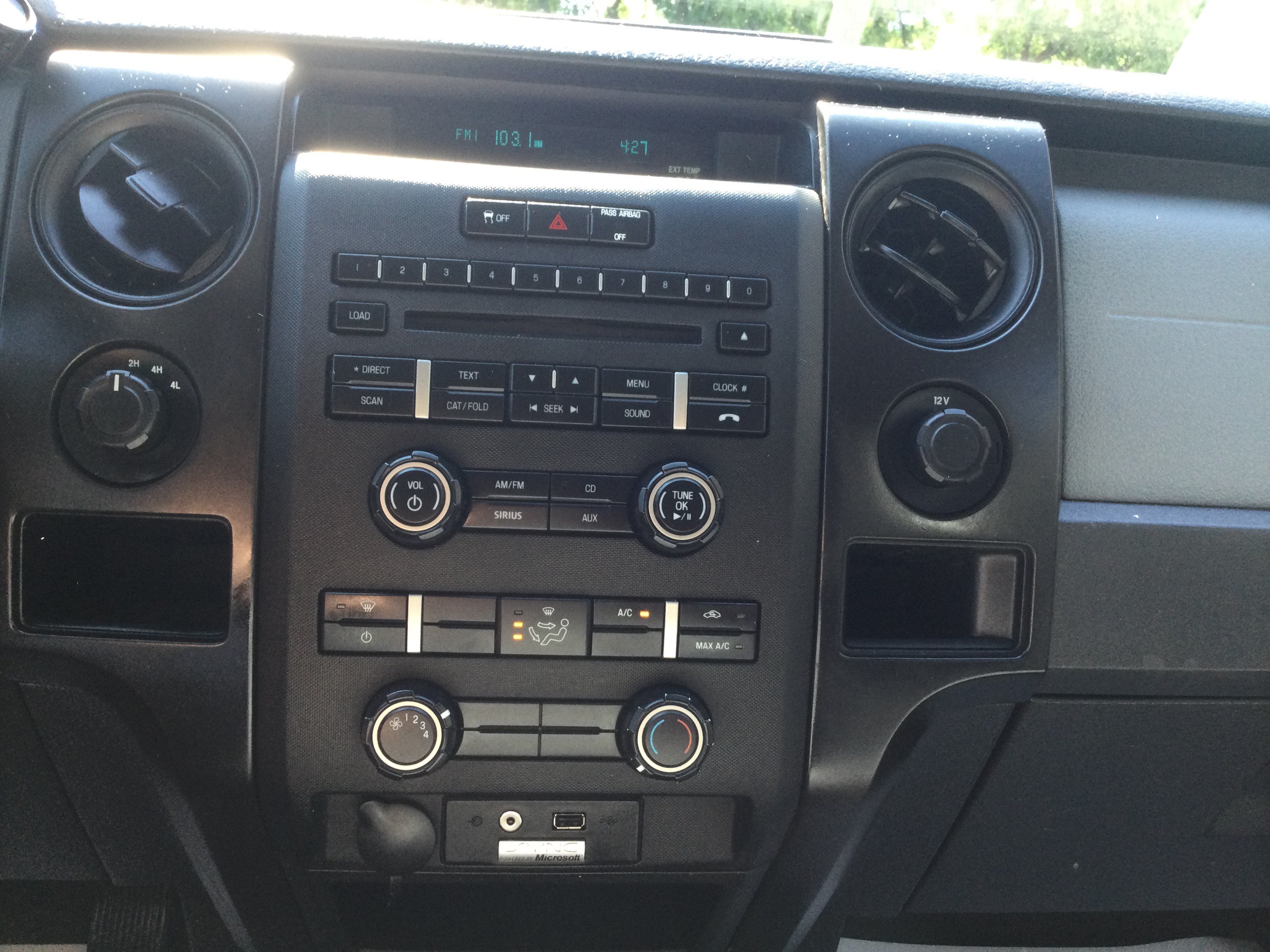 Used 2013 Ford F150 STX w/ Mid Equipment Group AWD/4WD image 9