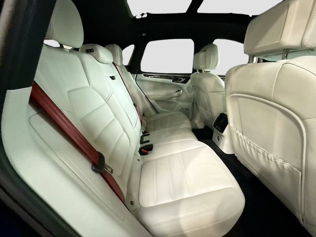 Used 2022 Porsche Macan GTS image 28