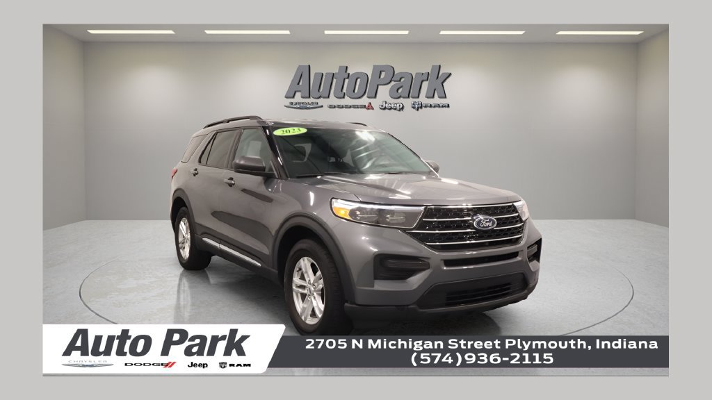 Used 2023 Ford Explorer XLT w/ Class IV Trailer Tow Package AWD/4WD image 1