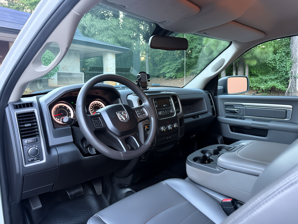 Used 2019 RAM 1500 Classic Tradesman RWD image 12