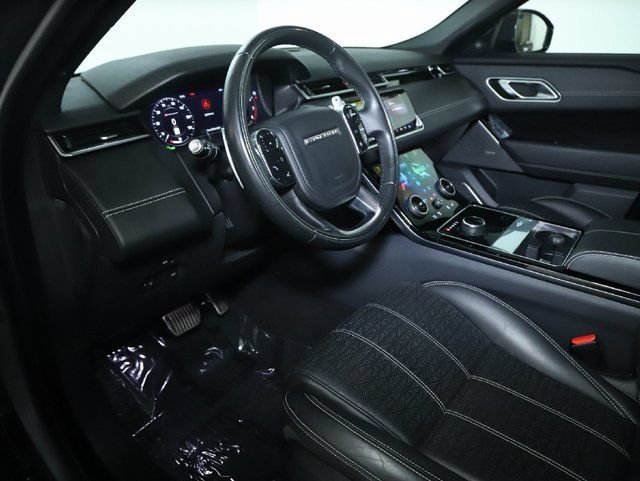 Used 2019 Land Rover Range Rover Velar R-Dynamic SE AWD/4WD image 16