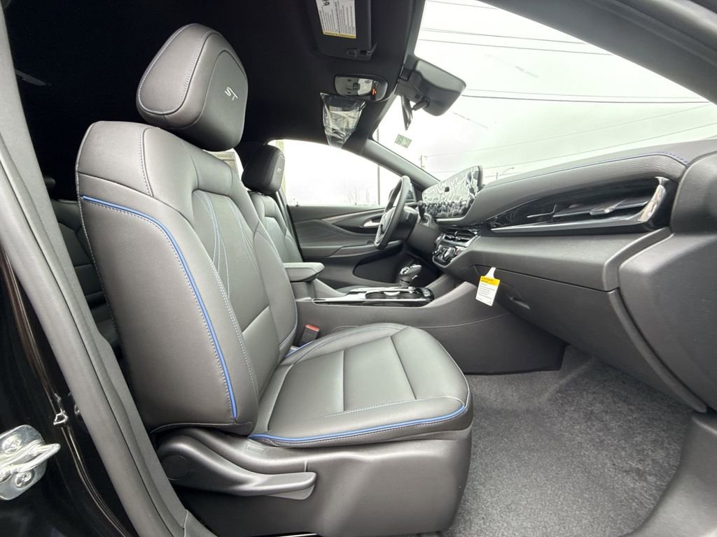 New 2026 Buick Envista Sport Touring w/ Convenience I Package FWD image 25