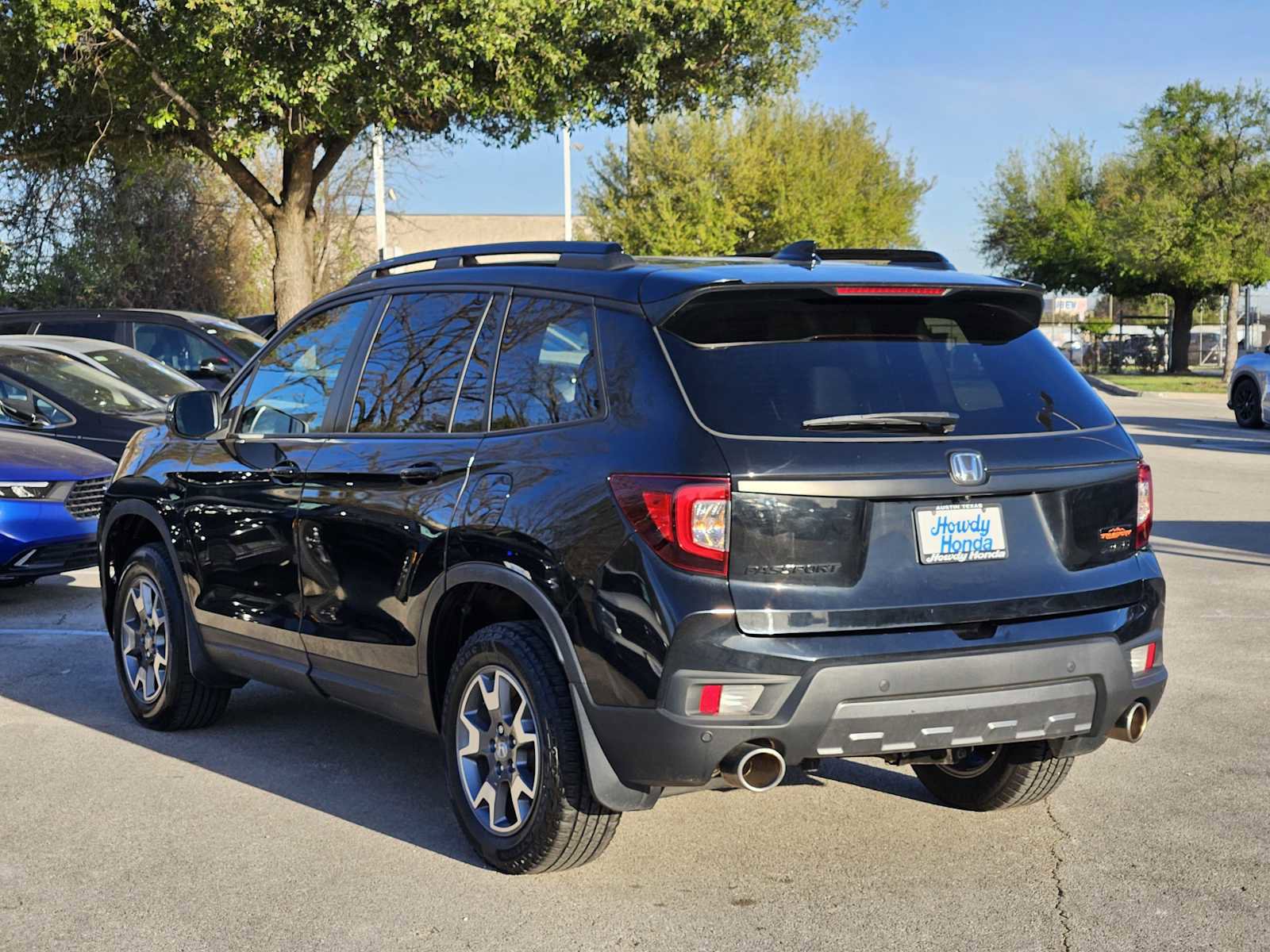 Used 2023 Honda Passport TrailSport image 5