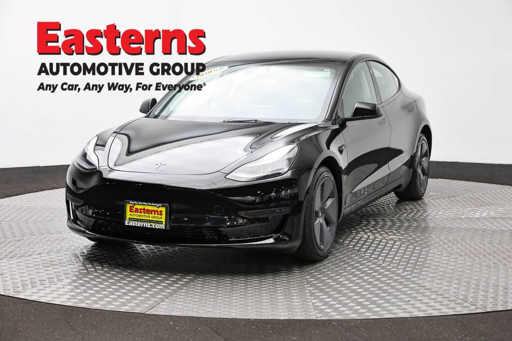 Used 2023 Tesla Model 3 Standard Range RWD image 1