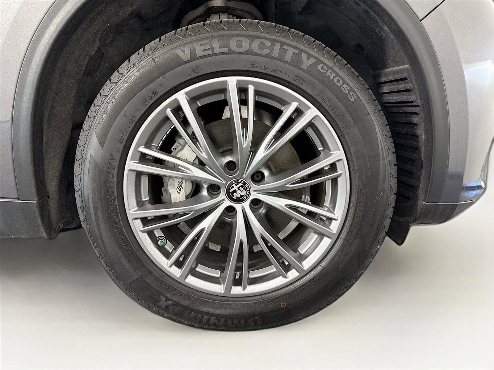 Used 2024 Alfa Romeo Stelvio Sprint RWD image 36