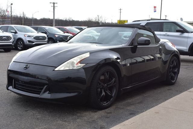 Used 2010 Nissan 370Z Touring w/ Sport Pkg image 13