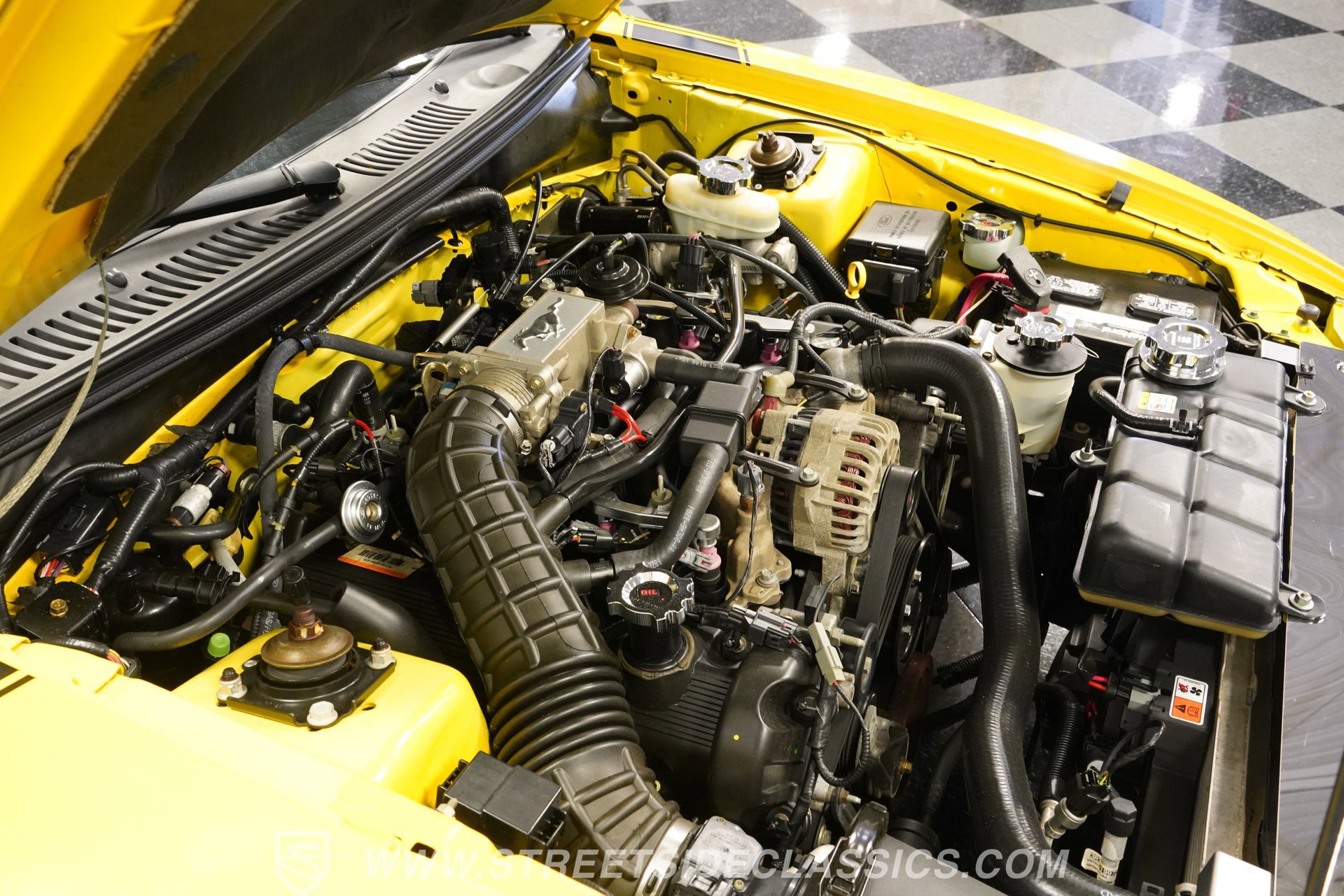 Used 2004 Ford Mustang GT RWD image 36
