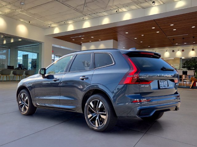 New 2027 Volvo XC60 B5 Core AWD/4WD image 3
