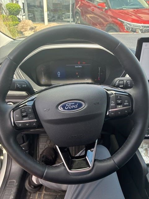 Used 2023 Ford Escape Active w/ Tech Pack #1 AWD/4WD image 6