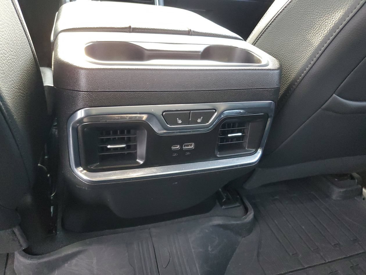 Used 2023 GMC Sierra 1500 Denali AWD/4WD image 16
