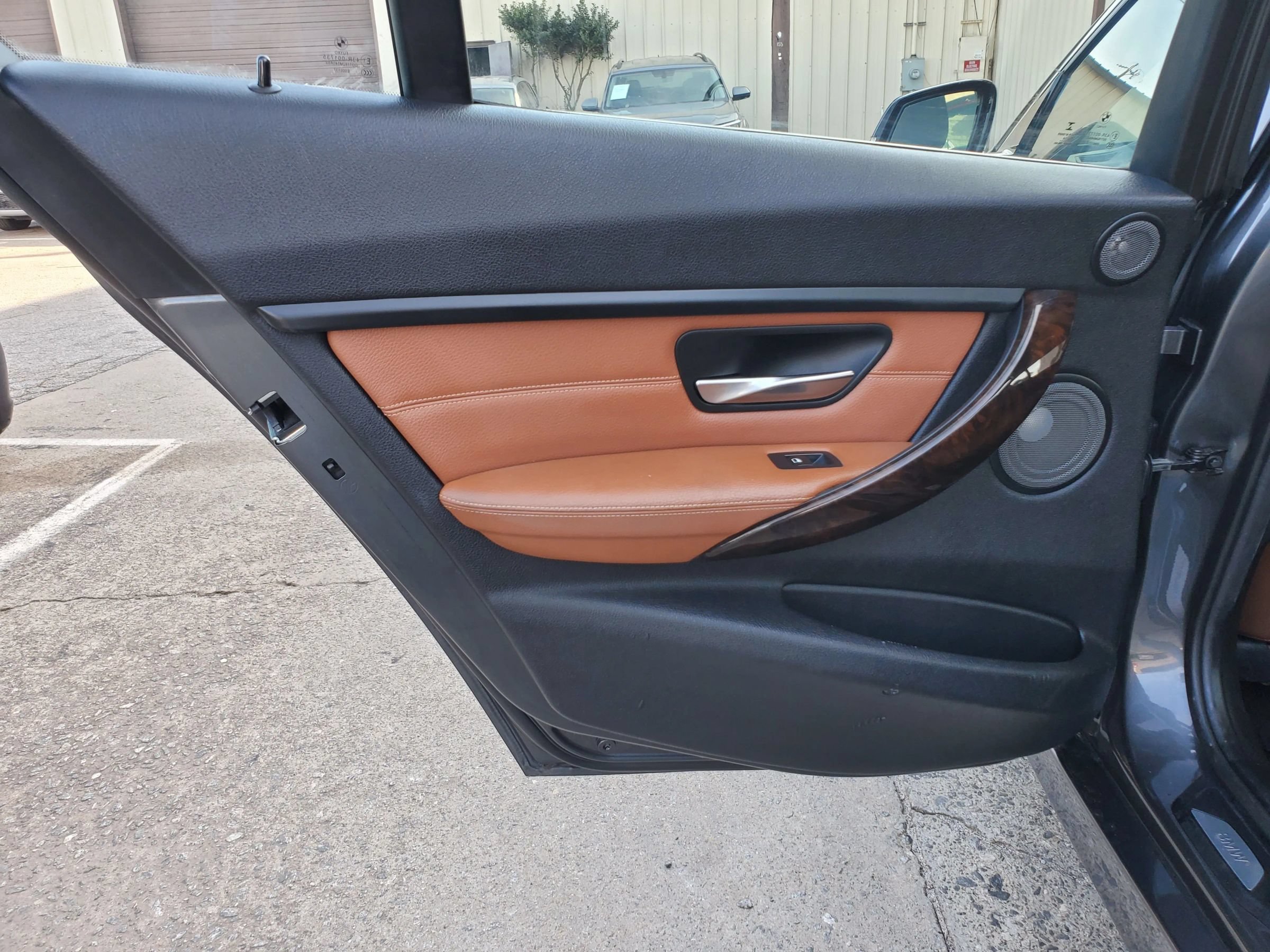 Used 2015 BMW ActiveHybrid 3 w/ Technology Package RWD image 17