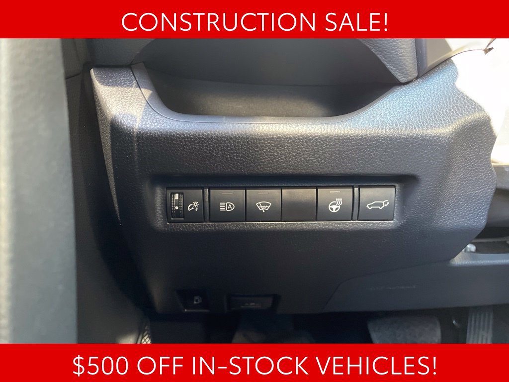 Used 2021 Toyota RAV4 XLE w/ Convenience Package AWD/4WD image 27