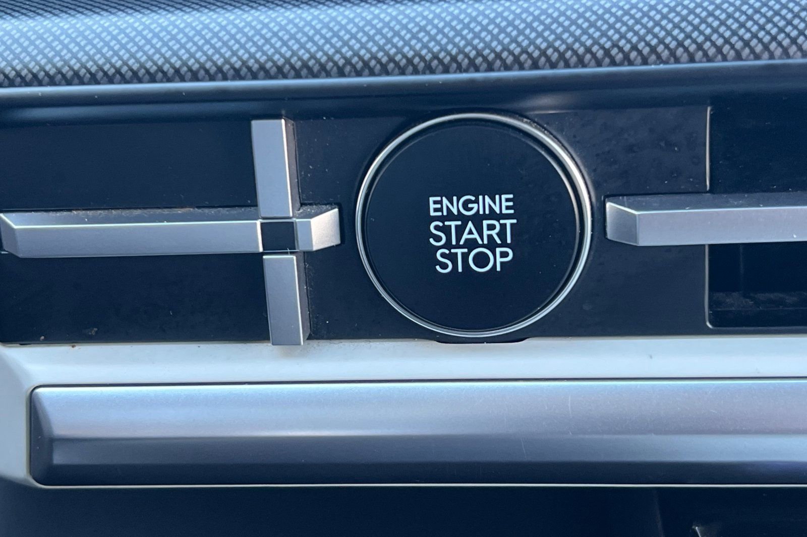 Used 2024 Hyundai Santa Fe SEL image 24