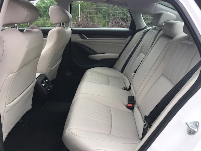Used 2021 Honda Accord Touring image 7