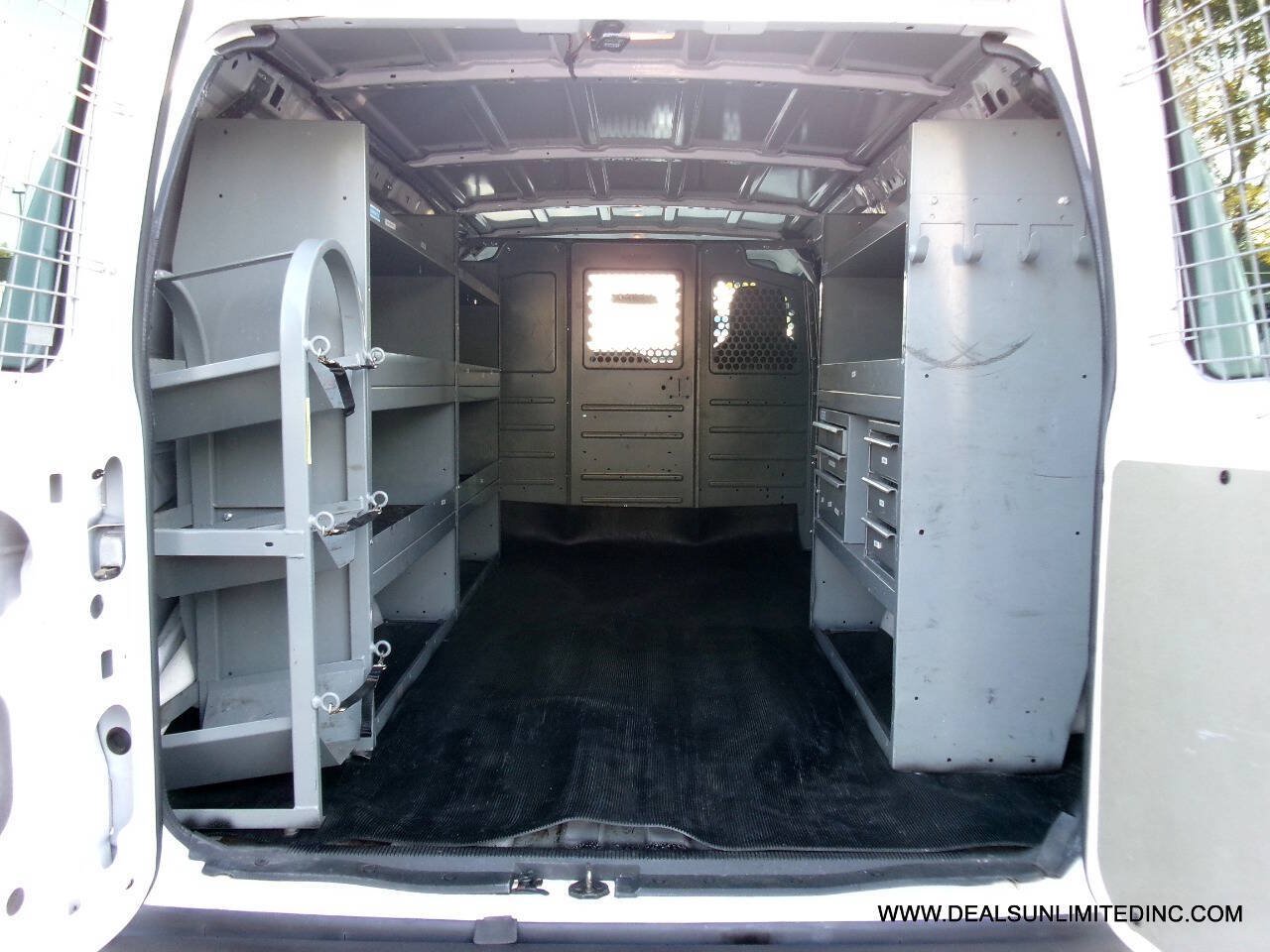 Used 2014 Ford E-250 and Econoline 250 w/ Power Group RWD image 14