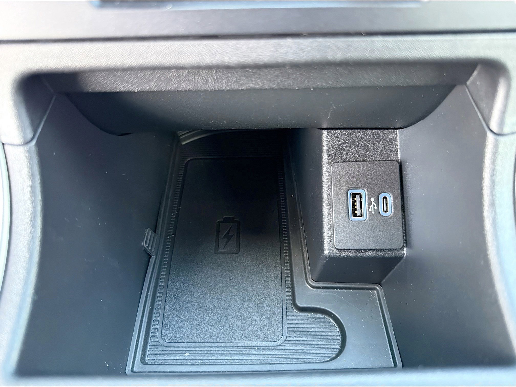 Used 2022 Ford Edge ST-Line image 29