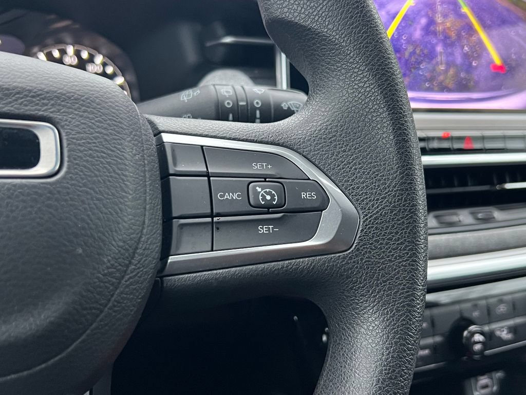 Used 2023 Jeep Compass Sport AWD/4WD image 19