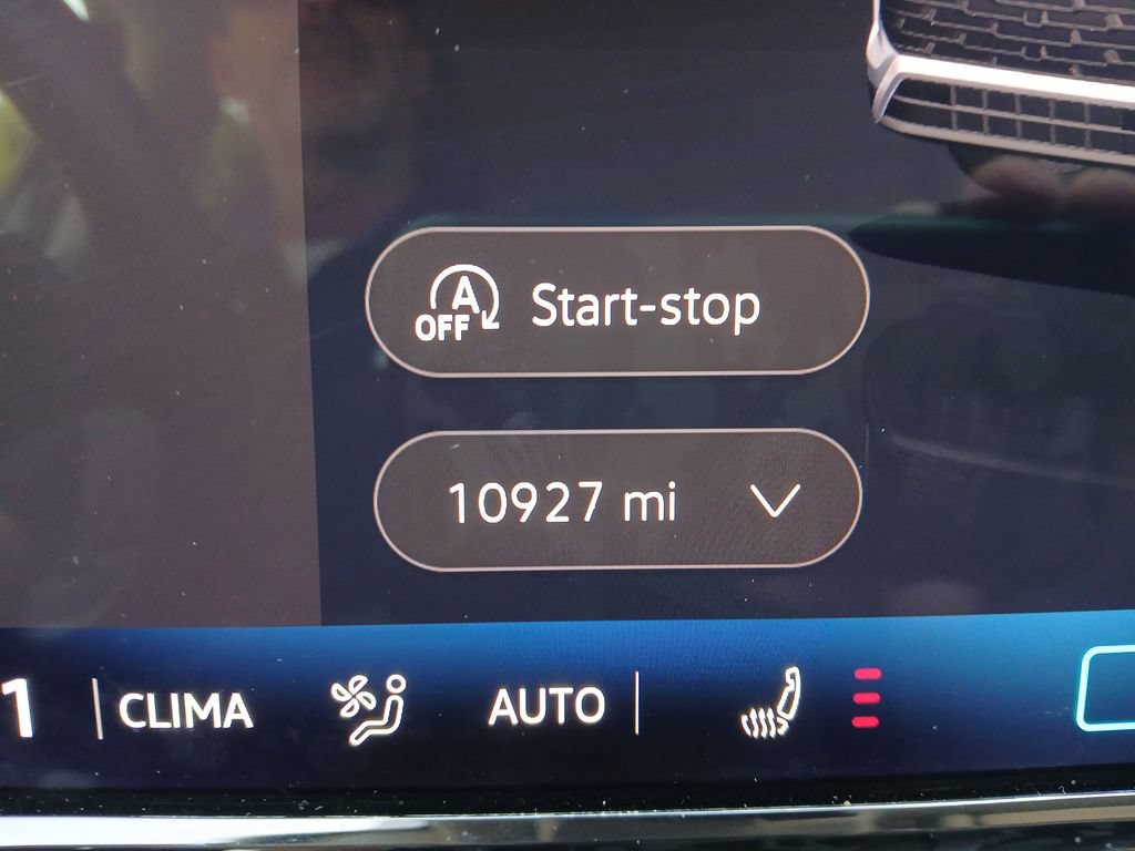 Used 2026 Volkswagen Tiguan SE FWD image 18