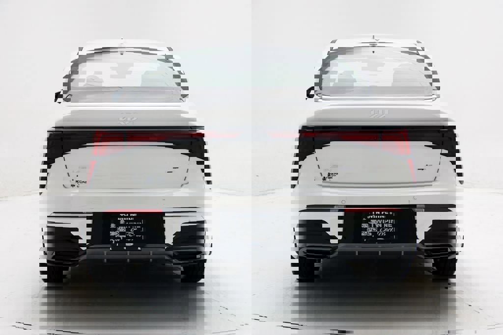 Used 2025 Kia K5 GT-Line image 8