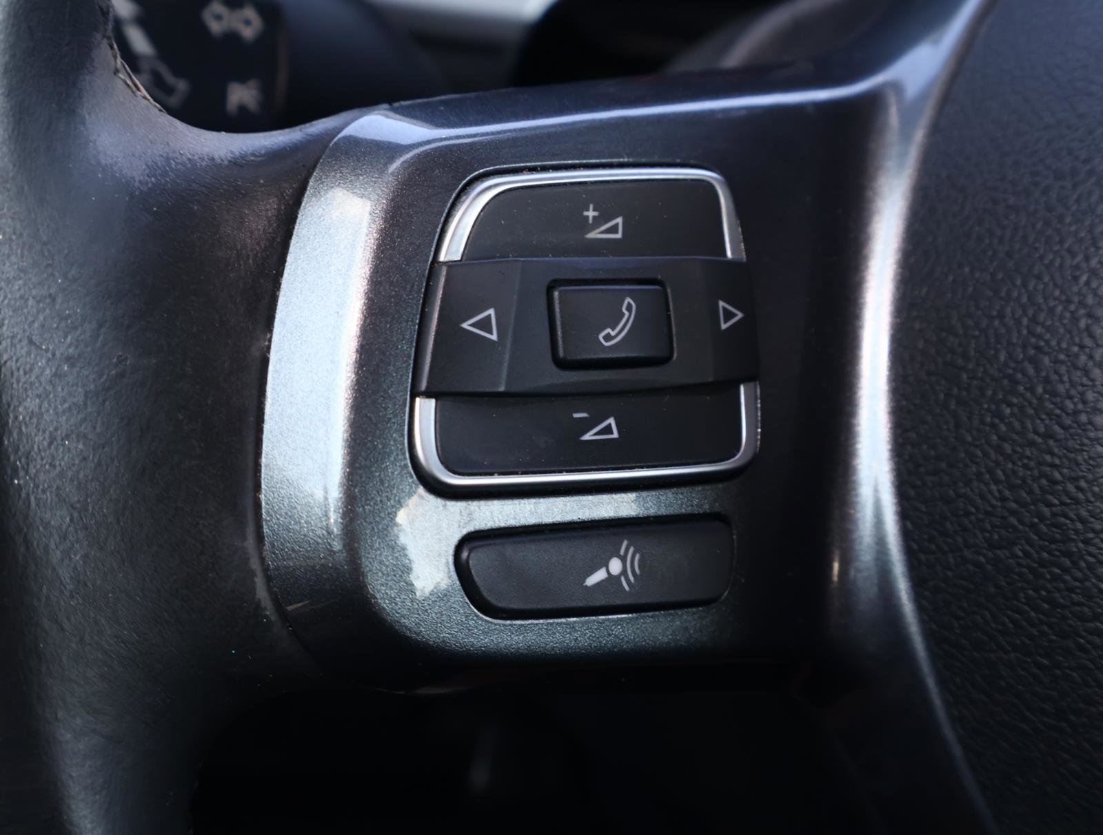 Used 2012 Volkswagen Beetle 2.5 image 19