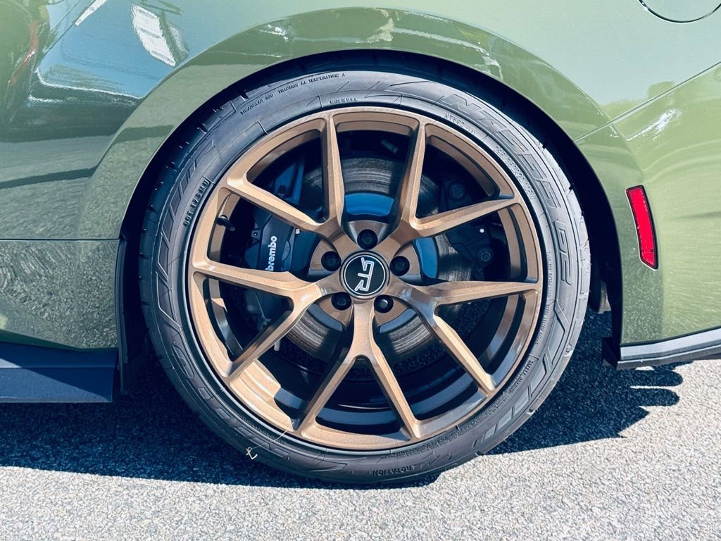 Used 2025 Ford Mustang GT Premium w/ GT Performance Package image 14