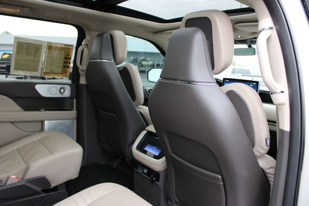 Used 2023 Lincoln Navigator Reserve RWD image 35