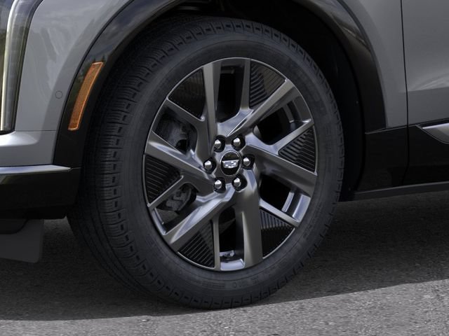 New 2027 Cadillac Optiq Luxury w/ LPO, Floor Liner Package AWD/4WD image 9