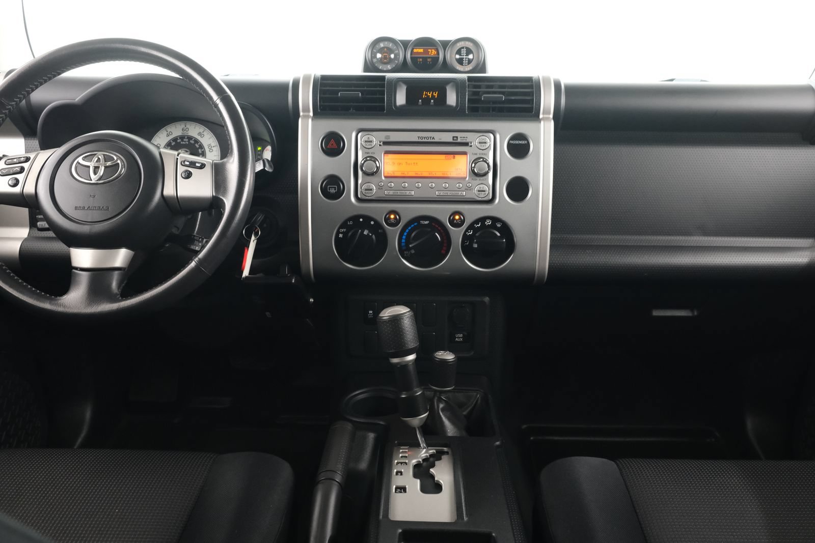 Used 2011 Toyota FJ Cruiser 4WD w/ Upgrade Pkg image 10
